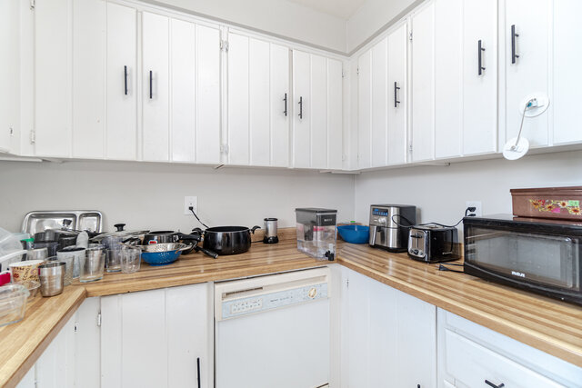102 Courtleigh Square, Brampton - photo 13