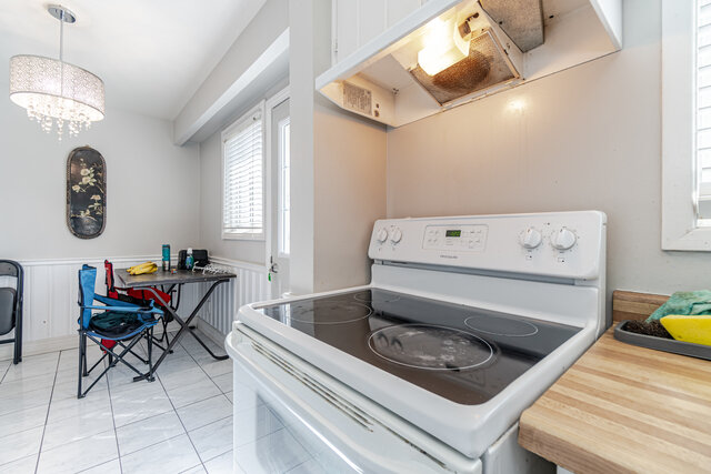 102 Courtleigh Square, Brampton - photo 15