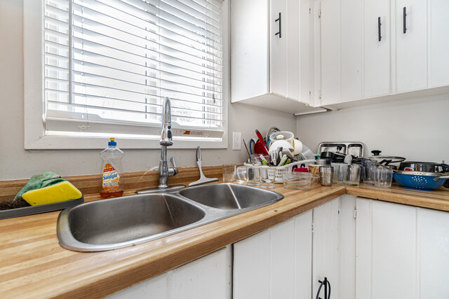 102 Courtleigh Square, Brampton - photo 16