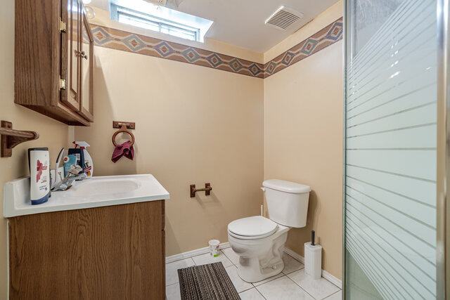 102 Courtleigh Square, Brampton - photo 32