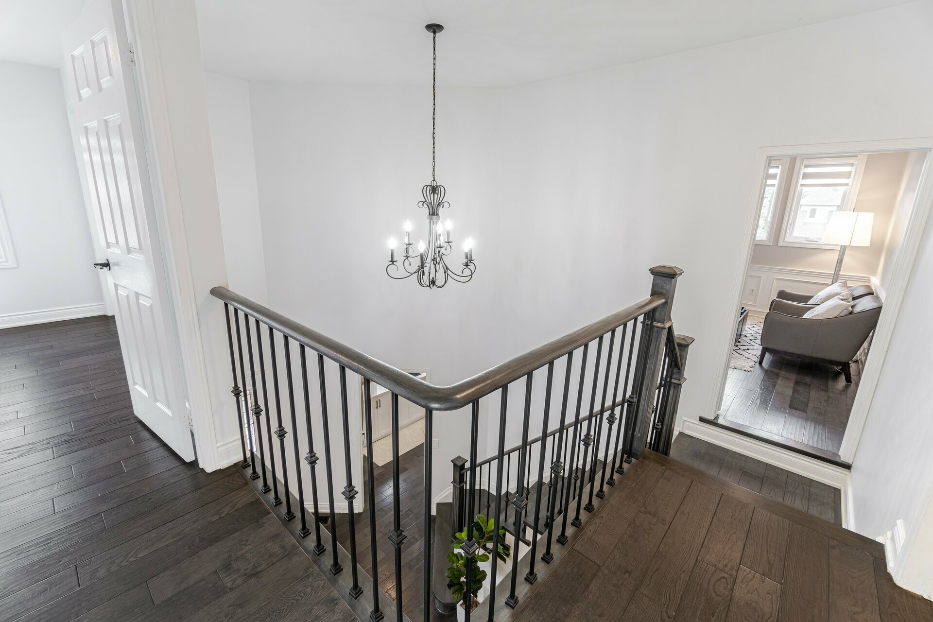 2974 Glover Lane, Burlington Realmedia Tours