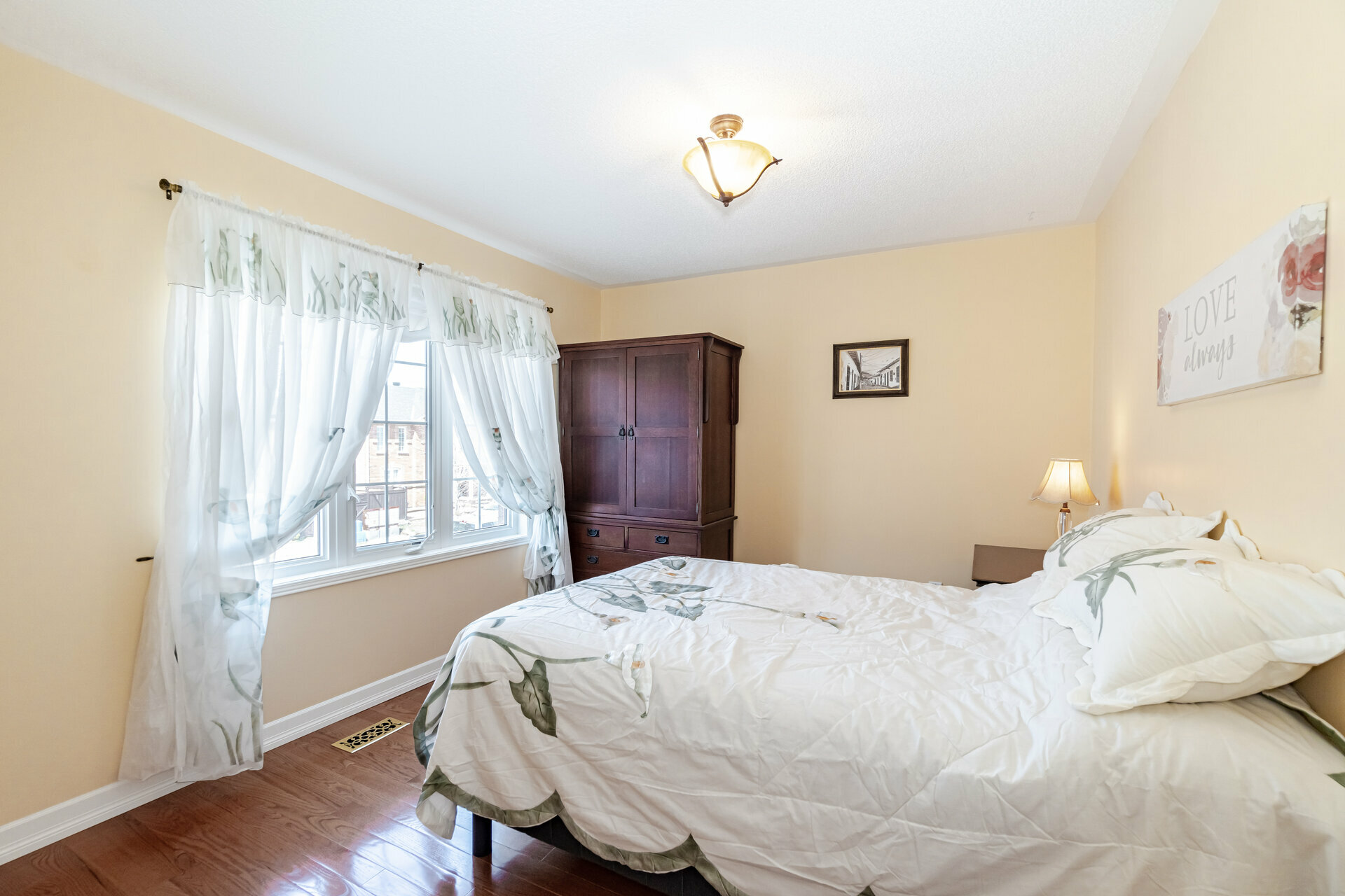 2656302