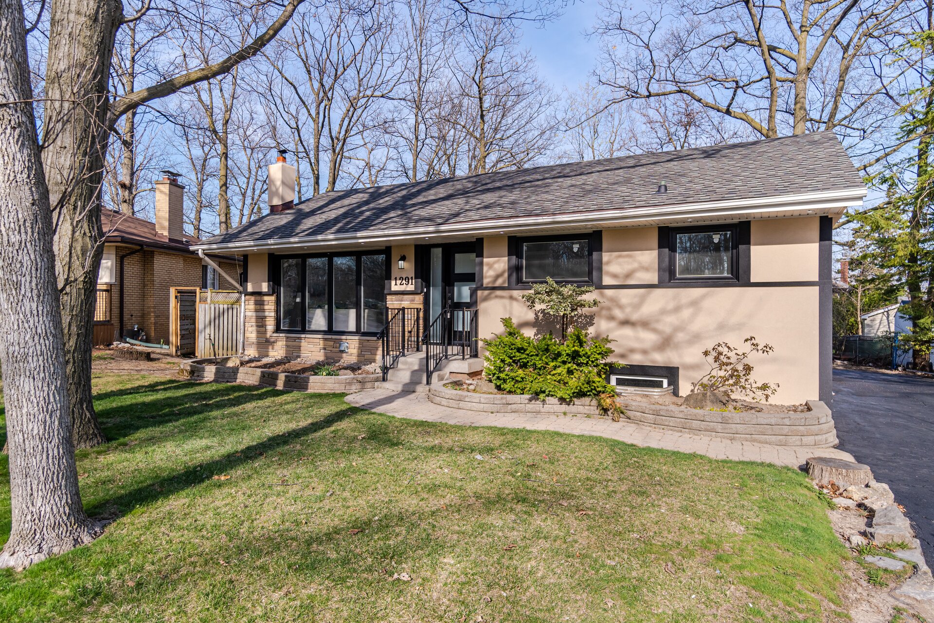 1291 Princeton Crescent by Jag Billen