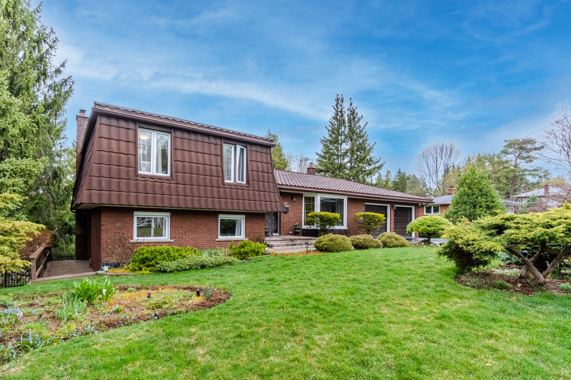 147 Crestview Avenue, Ancaster by William(Bill) Kovacs