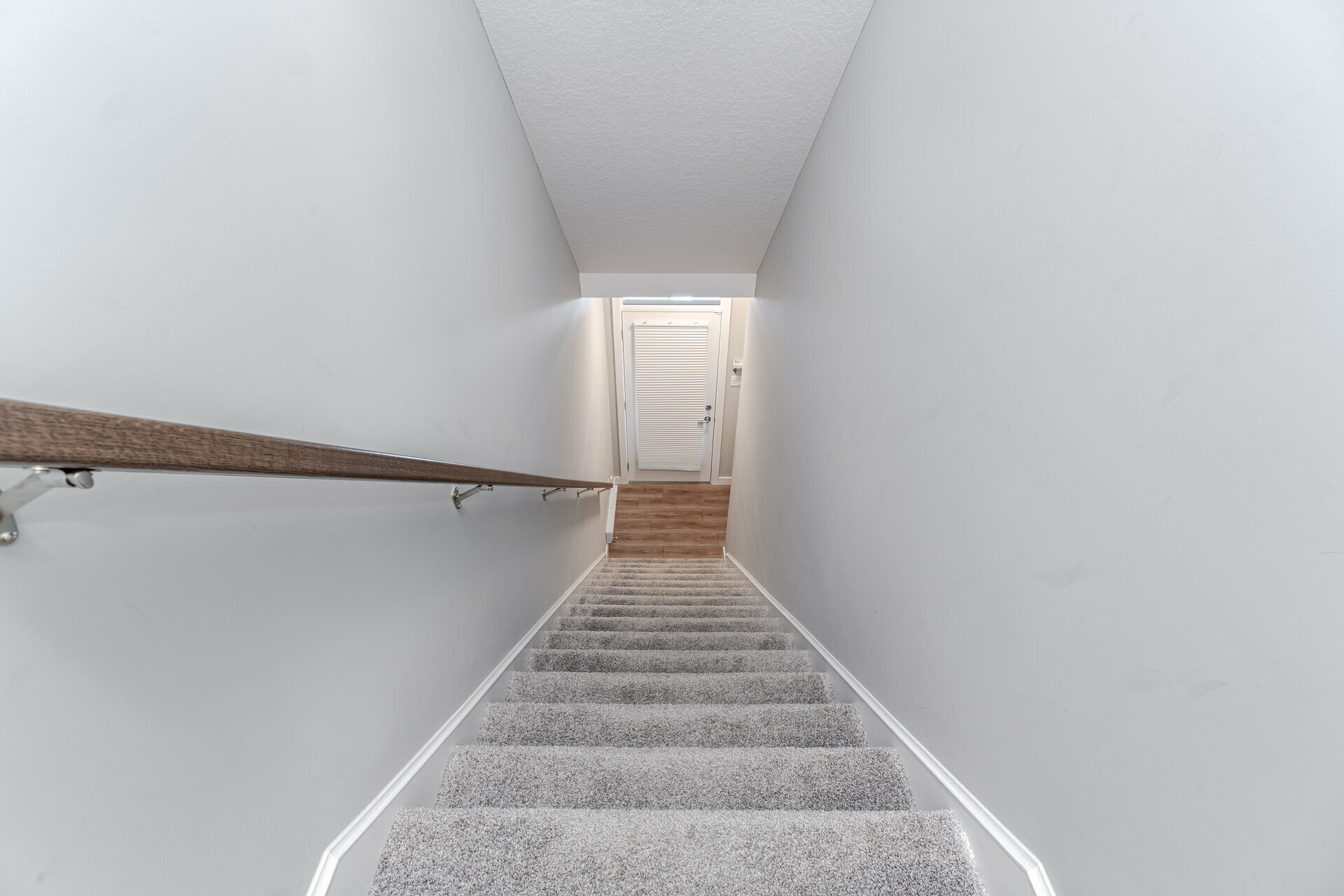 2667377