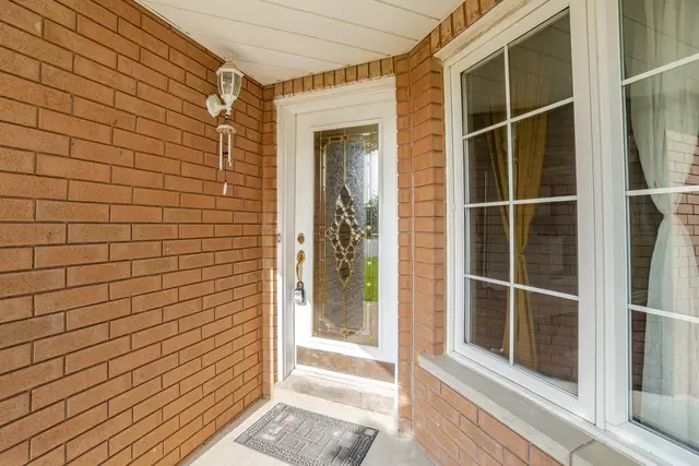 181 Cresthaven Road, Brampton - photo 6