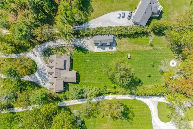 20692 Yonge Street, East Gwillimbury - photo 4