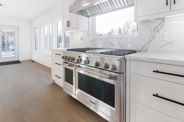 20692 Yonge Street, East Gwillimbury - photo 27