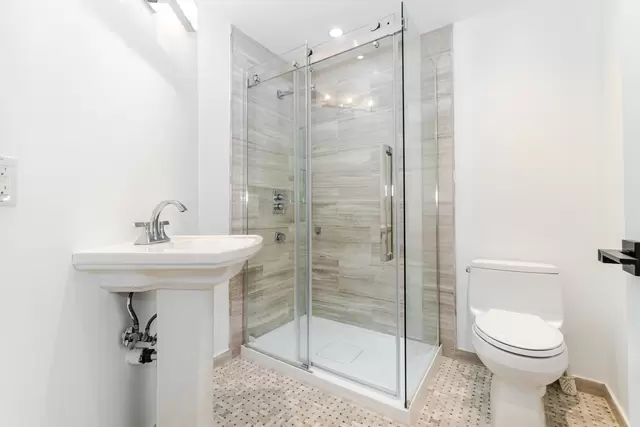 20692 Yonge Street, East Gwillimbury - photo 33