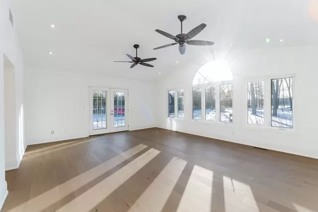 20692 Yonge Street, East Gwillimbury - photo 38