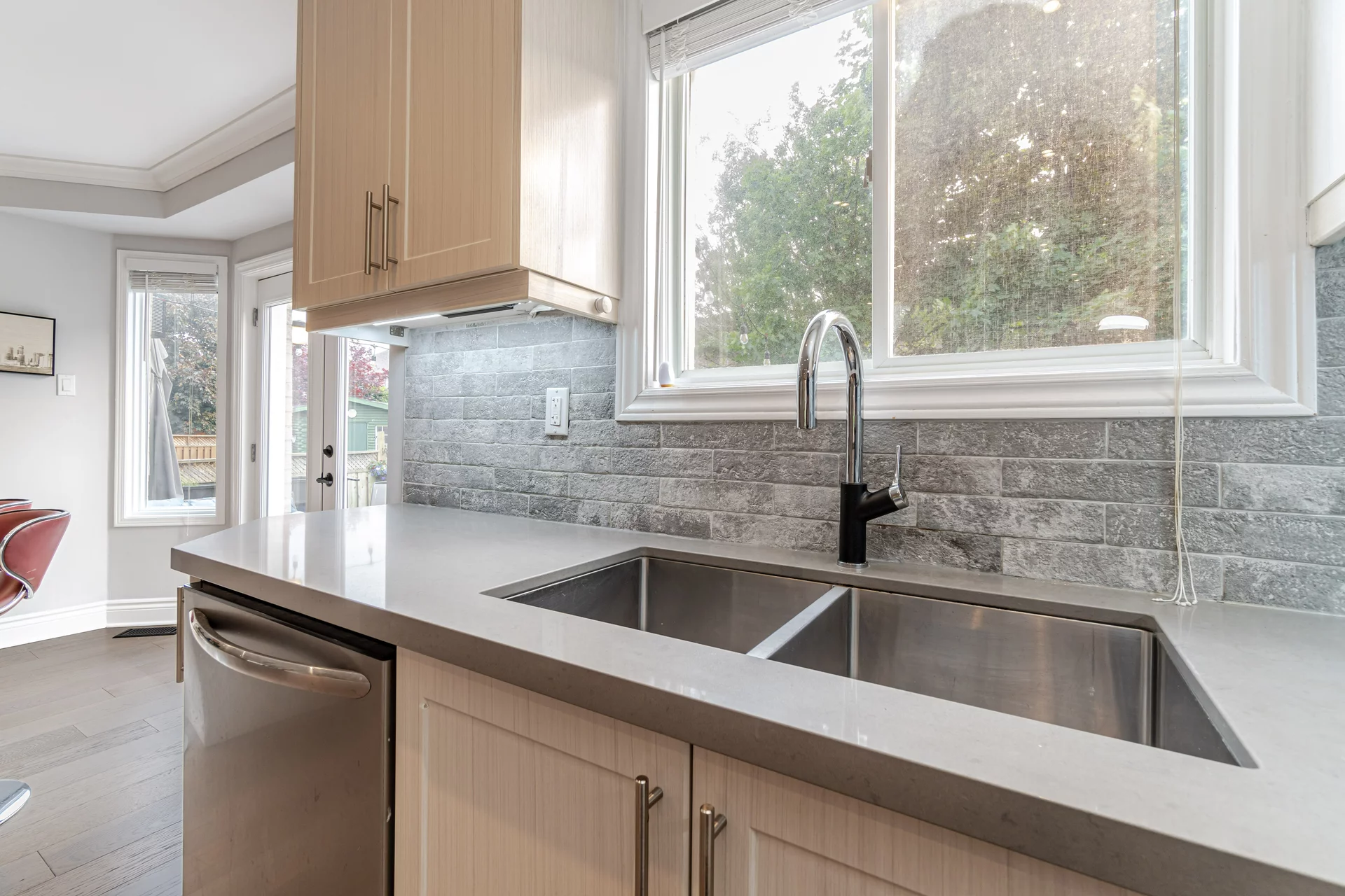2712316