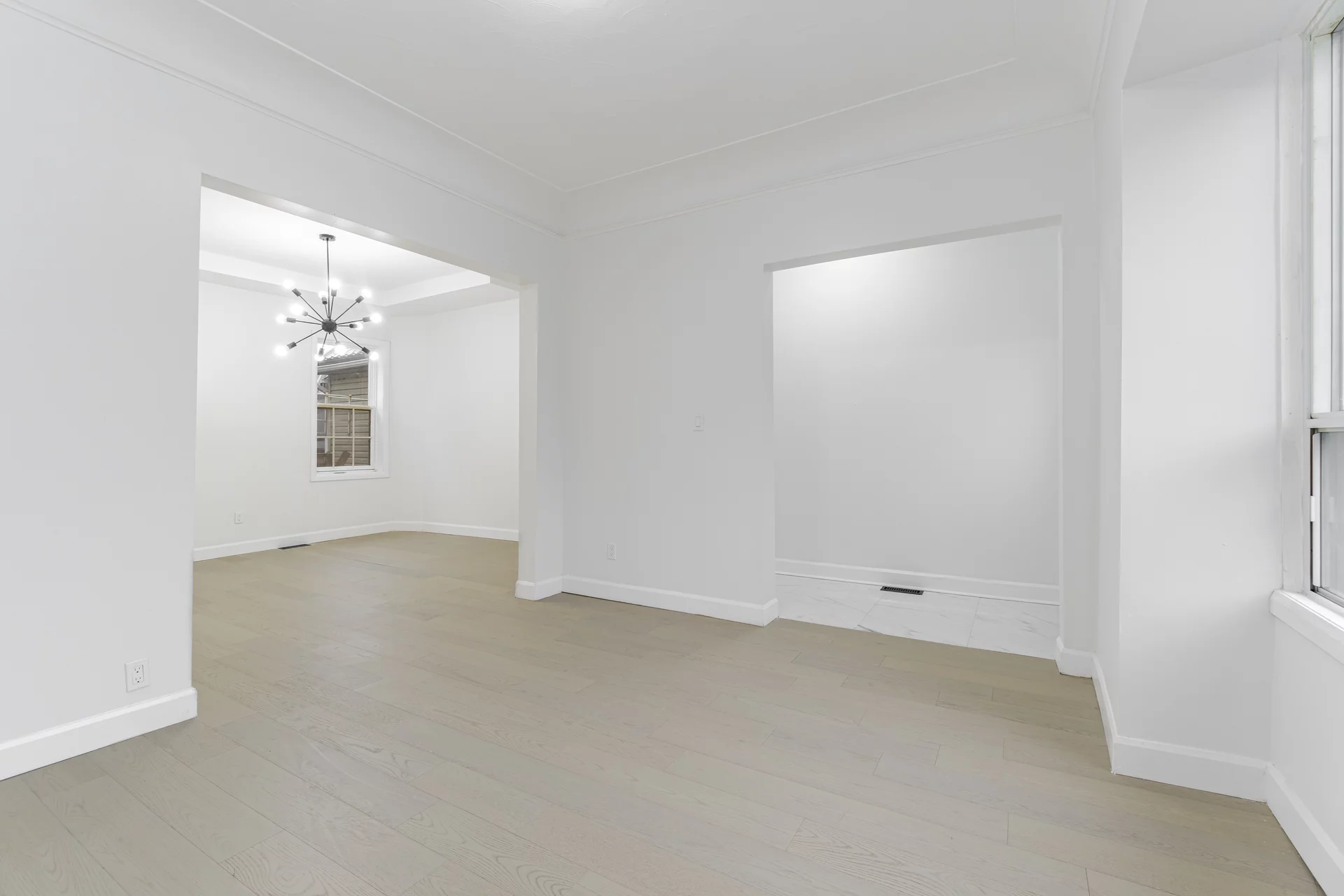 439 Ferguson Avenue North, Hamilton - photo 8