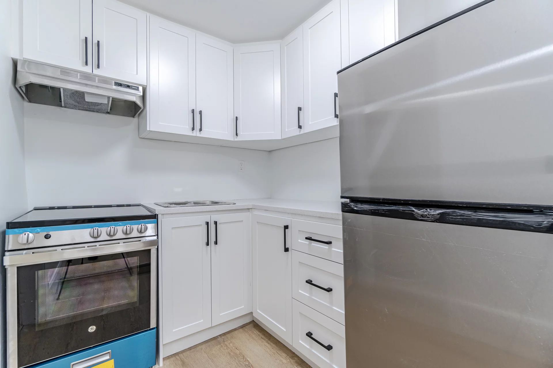 439 Ferguson Avenue North, Hamilton - photo 38