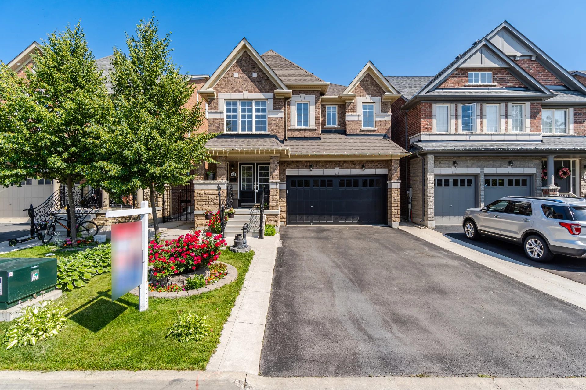 2728637