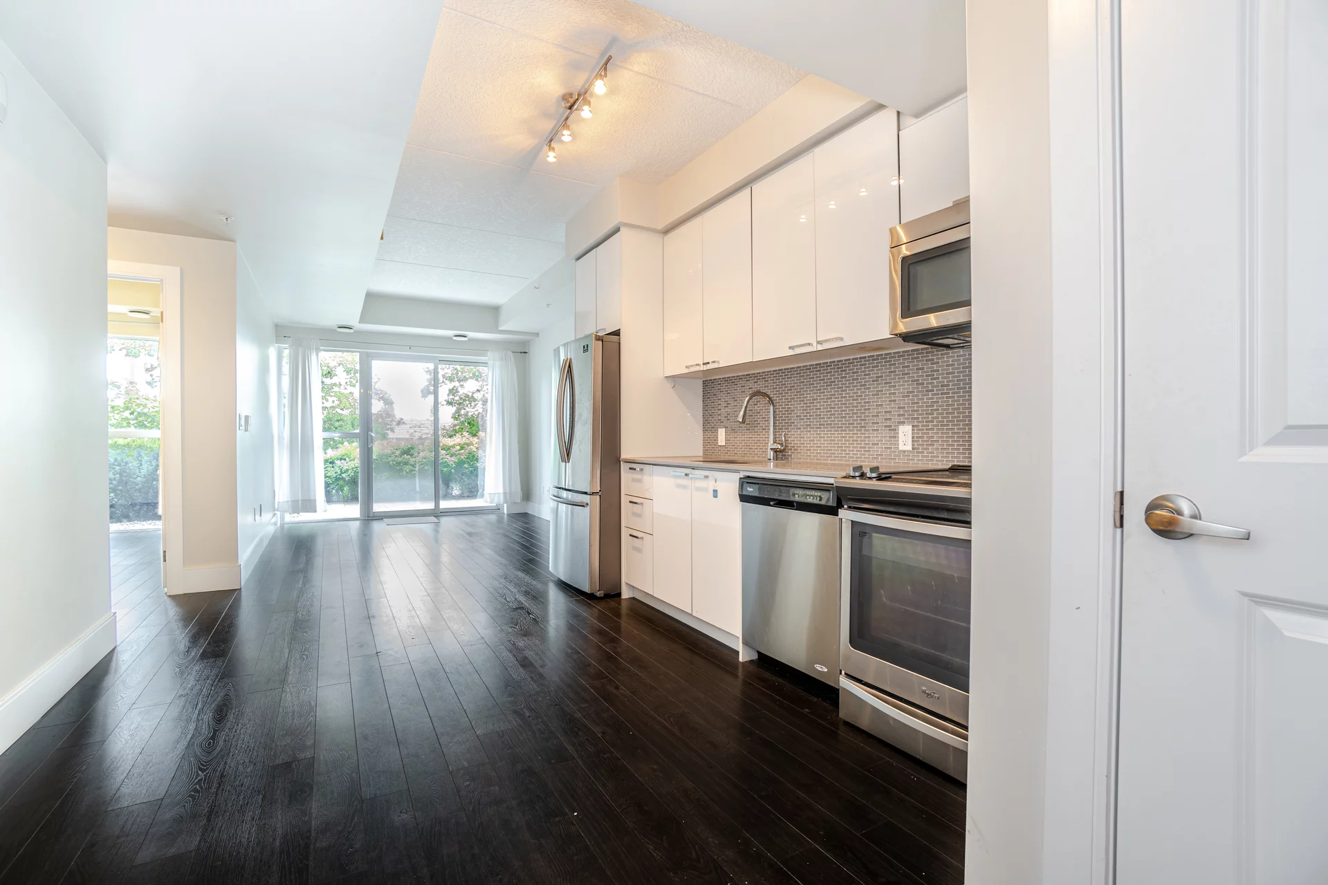 #102-155 St Leger Street, Kitchener - photo 6