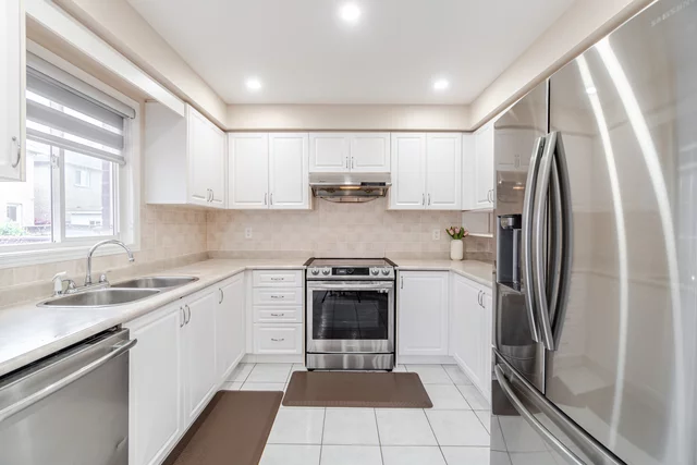 10 Reynolds Avenue, Brampton - photo 20