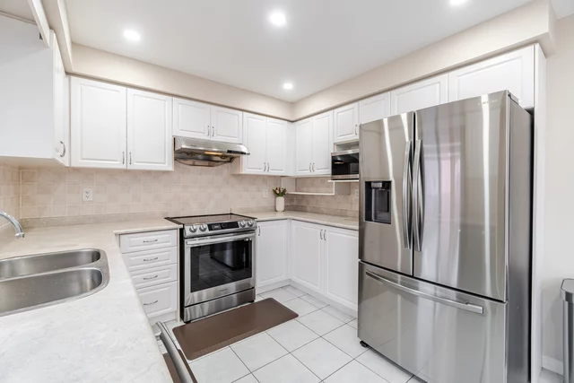 10 Reynolds Avenue, Brampton - photo 21