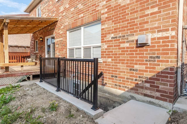 10 Reynolds Avenue, Brampton - photo 59