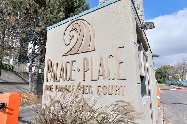 #3703-1 Palace Pier Court, Etobicoke - photo 1
