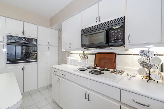 #3703-1 Palace Pier Court, Etobicoke - photo 17
