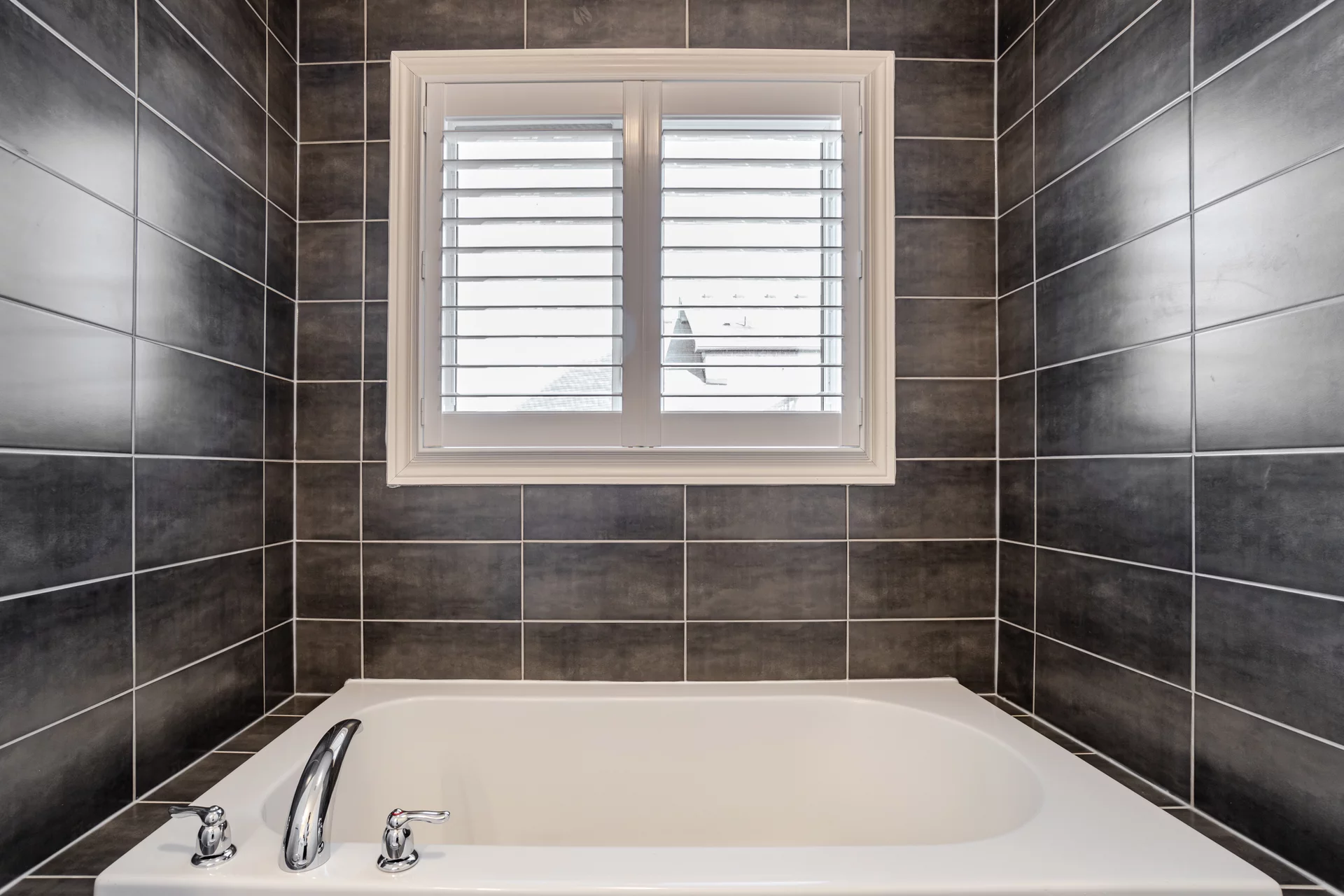 2753005
