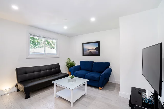281 Queen Street East, Halton Hills - photo 8