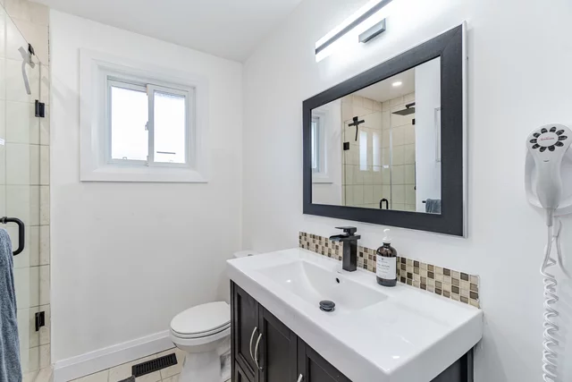 281 Queen Street East, Halton Hills - photo 17