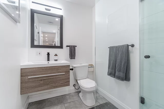 281 Queen Street East, Halton Hills - photo 25