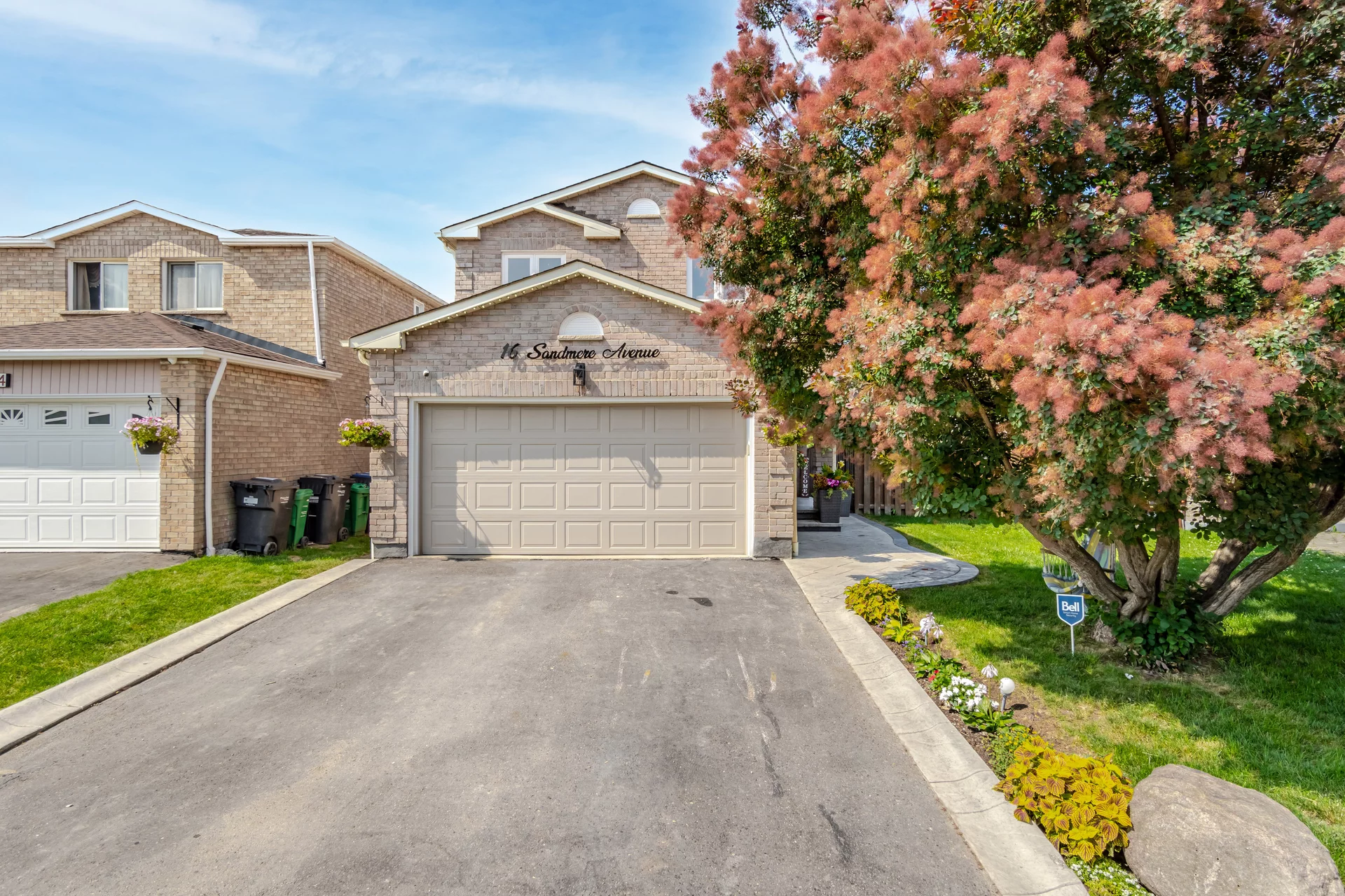 16 Sandmere Avenue, Brampton - photo 2