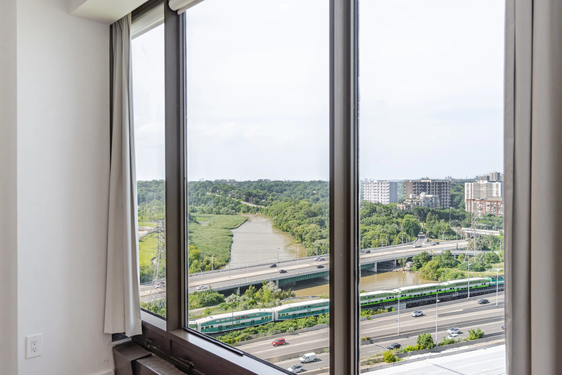 #1910-2045 Lake Shore Boulevard West, Etobicoke - photo 31