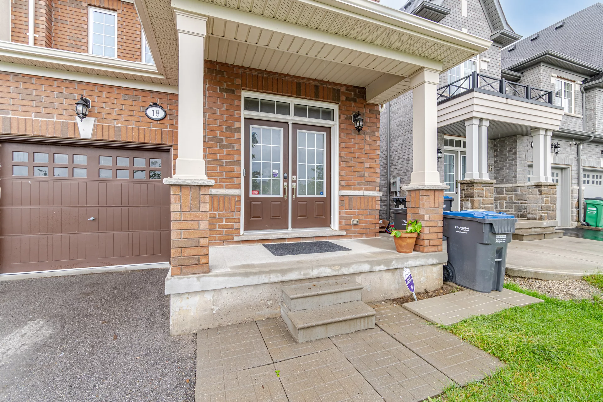 18 Isle Royal Terrace, Brampton - photo 5