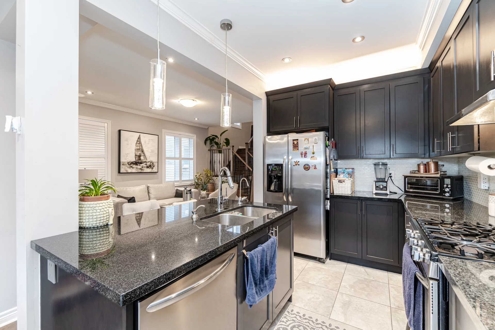 18 Isle Royal Terrace, Brampton - photo 12