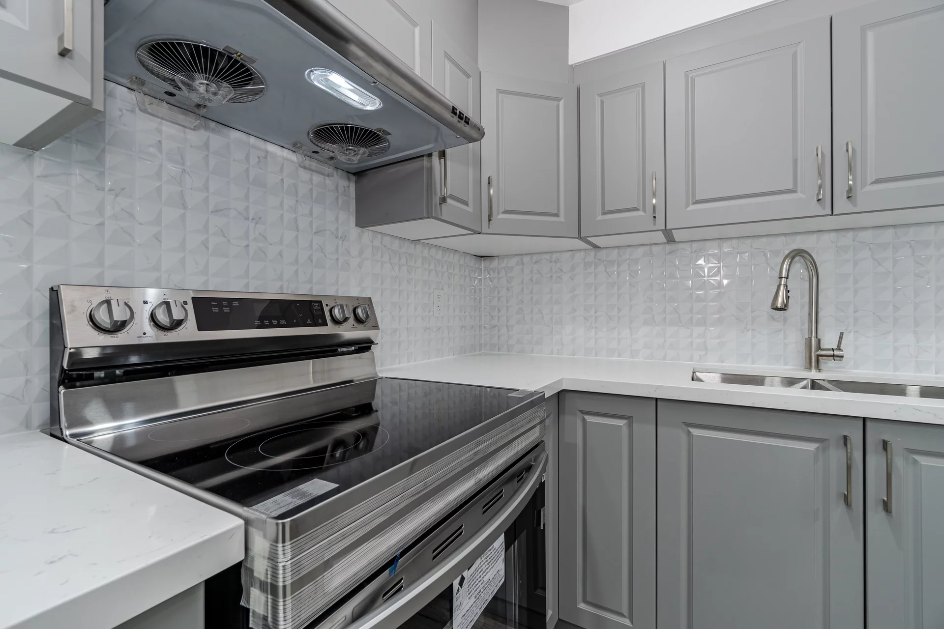 18 Isle Royal Terrace, Brampton - photo 42