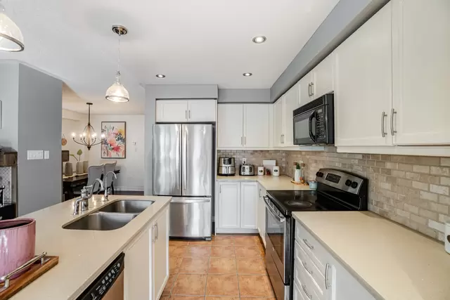 25 Mowat Crescent, Georgetown - photo 27