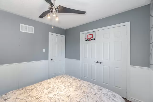 25 Mowat Crescent, Georgetown - photo 53