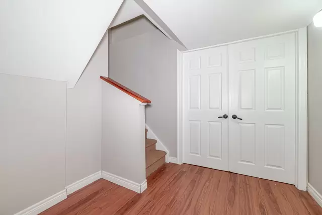 25 Mowat Crescent, Georgetown - photo 57