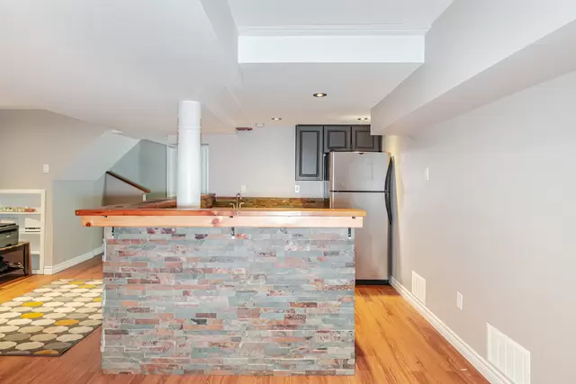 25 Mowat Crescent, Georgetown - photo 62