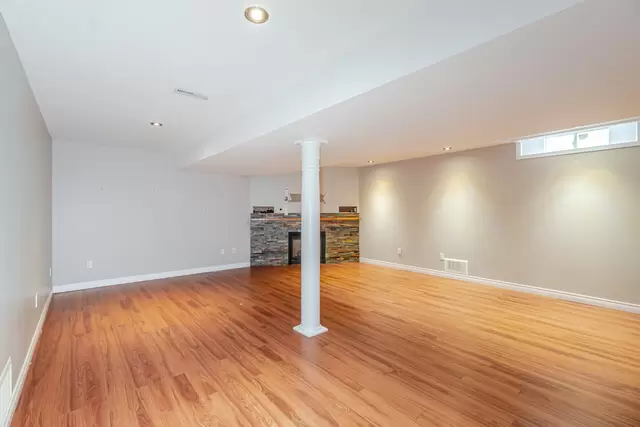 25 Mowat Crescent, Georgetown - photo 66