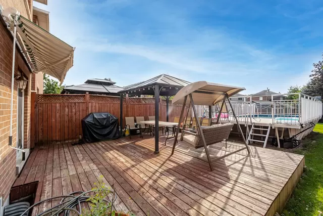25 Mowat Crescent, Georgetown - photo 69