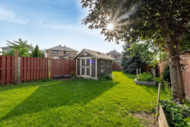 25 Mowat Crescent, Georgetown - photo 74