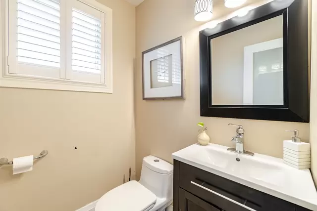 888 Maple Avenue, Milton - photo 38