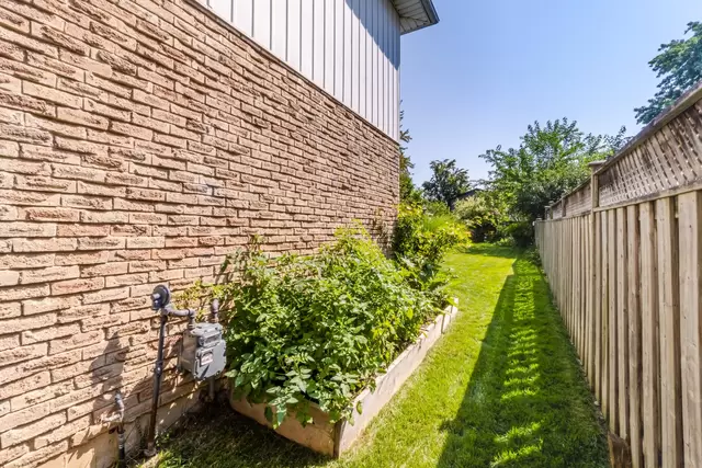 888 Maple Avenue, Milton - photo 72