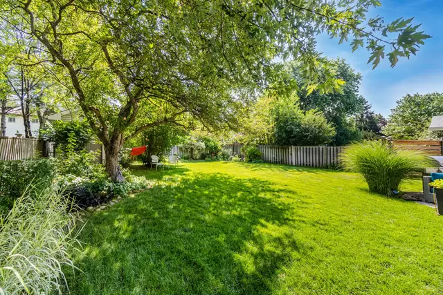 888 Maple Avenue, Milton - photo 79