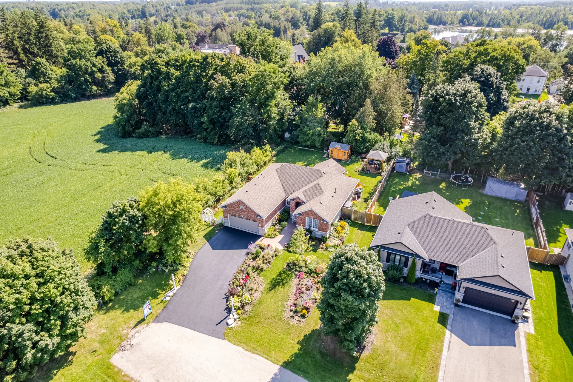 18 Spruce Street, Hillsburgh - photo 3
