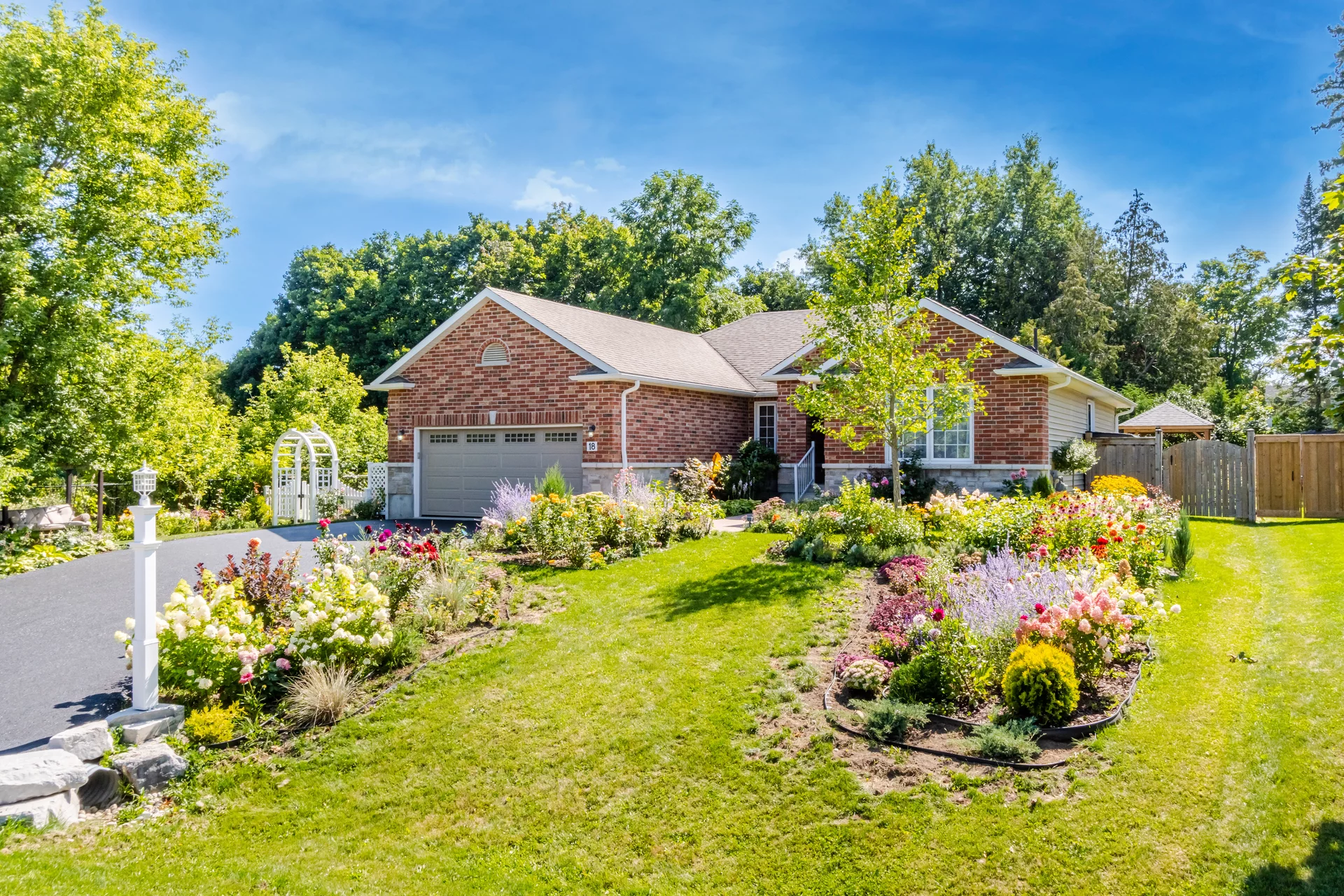 18 Spruce Street, Hillsburgh - photo 13