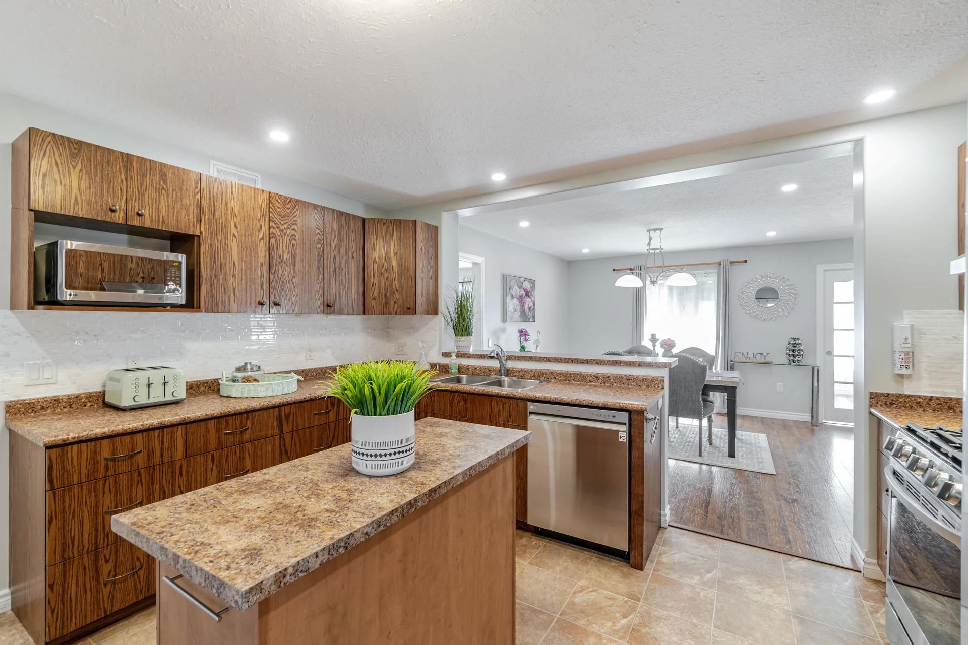18 Spruce Street, Hillsburgh - photo 27