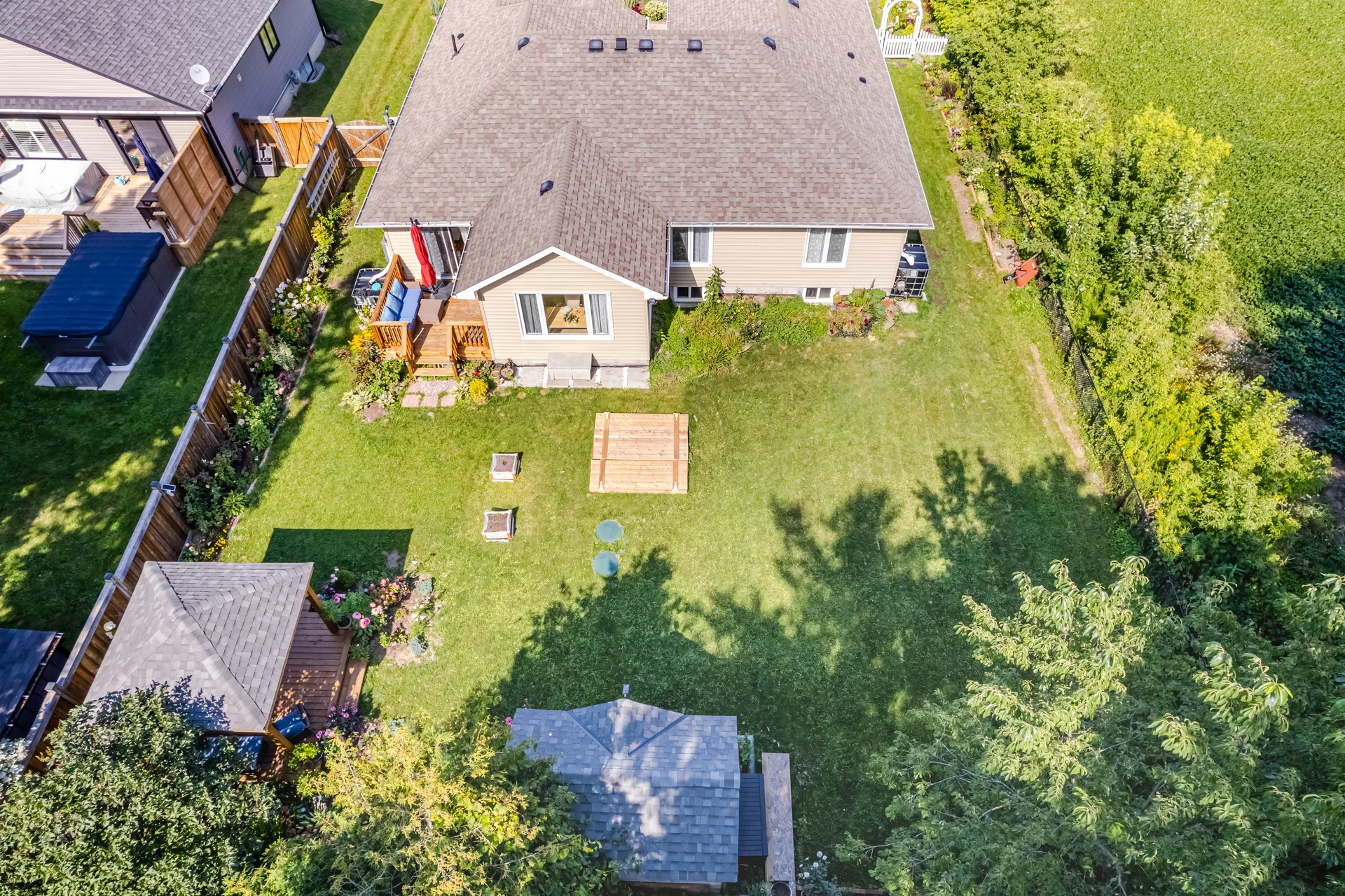 18 Spruce Street, Hillsburgh - photo 67