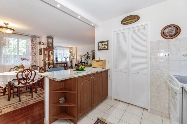 #105-1300 Mississauga Valley Boulevard, Mississauga - photo 11
