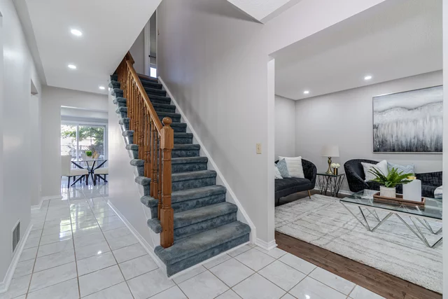 13 Nuffield Street, Brampton - photo 27