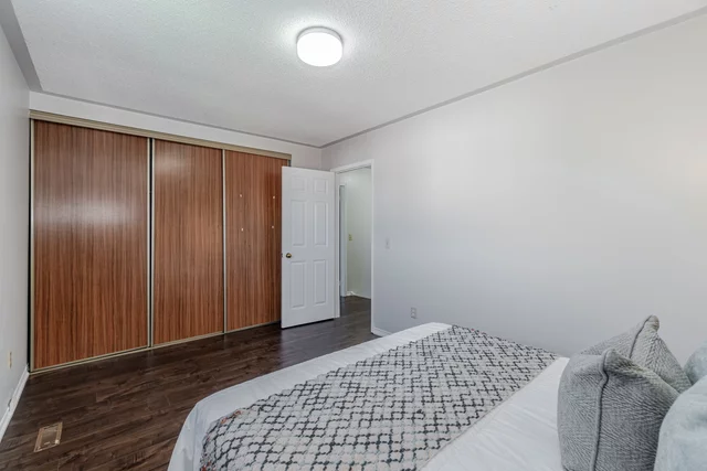 13 Nuffield Street, Brampton - photo 36